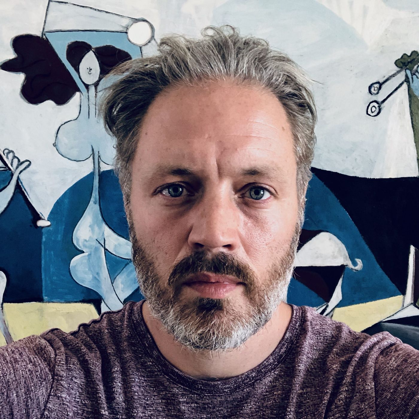 Hur kul är det att skoja om Förintelsen, Micke Lindgren?