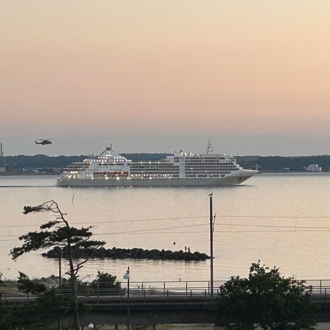 Helikopterinsats på kryssningsfartyg i Öresund episode artwork