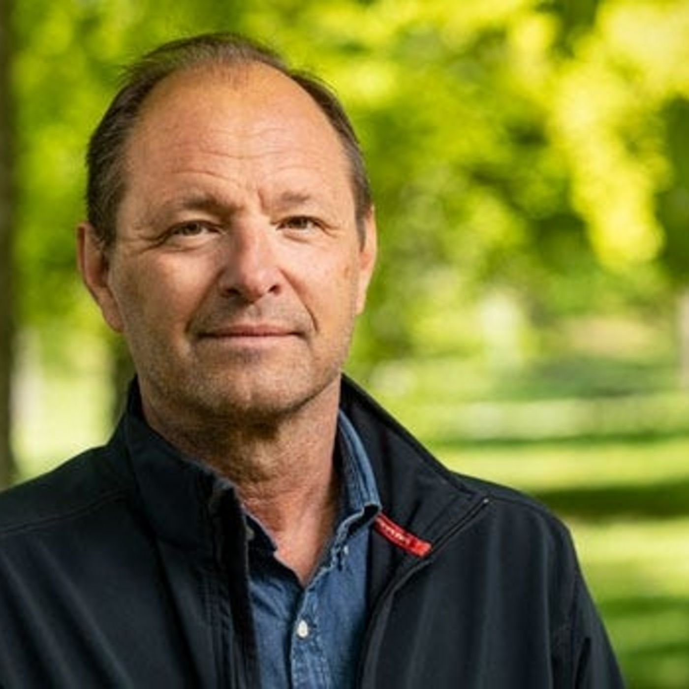 Björn Olsen sågar Sveriges coronahantering
