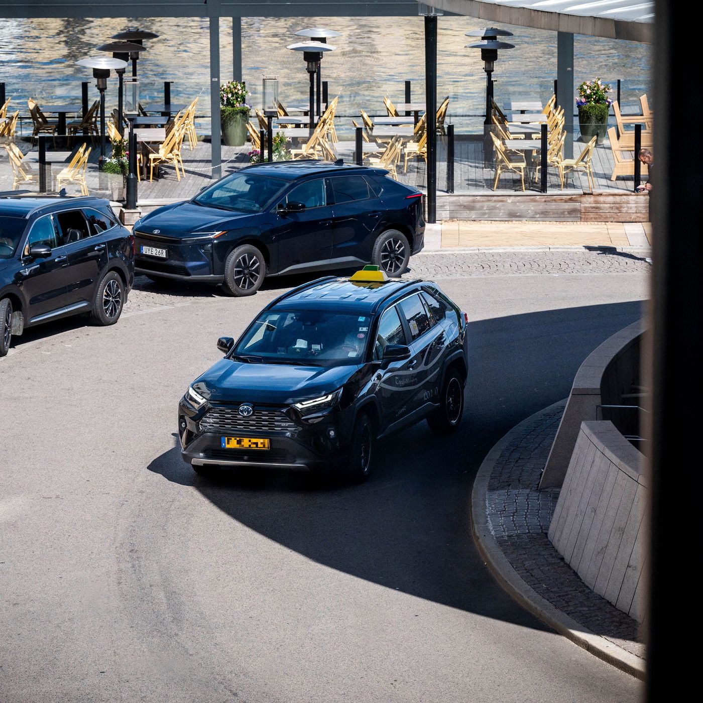 Taxibolag höjde priserna vid tågstopp episode artwork